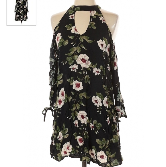 American Eagle Outfitters Dresses & Skirts - AE Floral Halter Dress